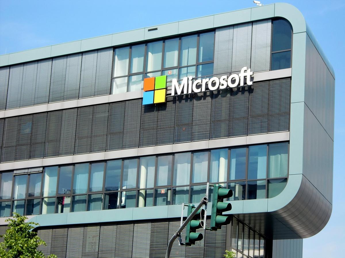Microsoft Target Veteran Analyst Raises Microsoft Target As Ai-driven Cloud Growth ...
